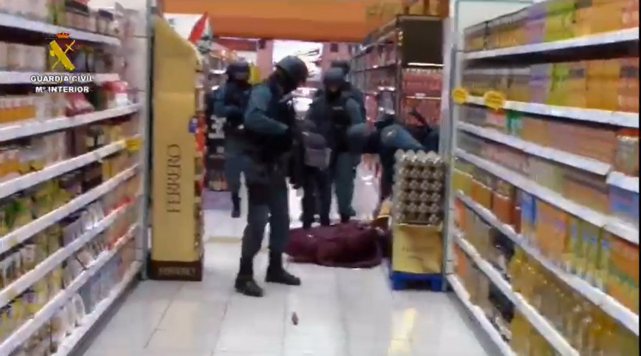 La Guardia Civil realiza un simulacro de atentado terrorista en el centro comercial Puerta de Toledo